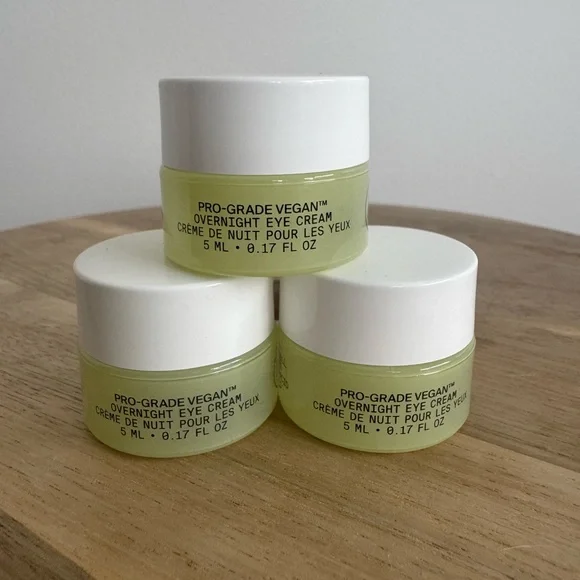 Youth to the People x Dream Eye Cream - Picture 2 of 4